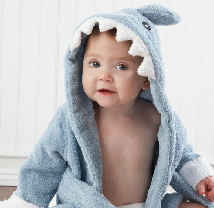 Cartoon hooded baby bathrobe