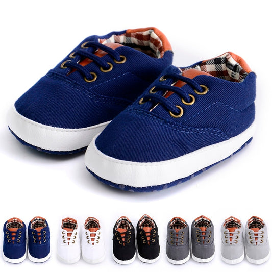 Solid color casual shoes